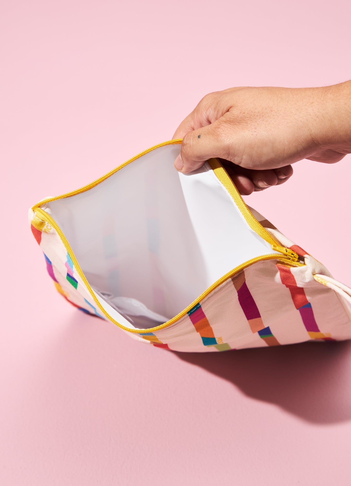 Dirty Clothes Bag - Coloring Pencils - MOOUI Barcelona