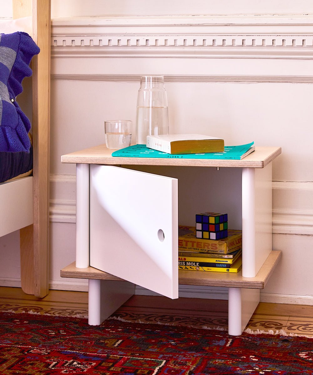 Oeuf ML Night Stand - MOOUI Barcelona