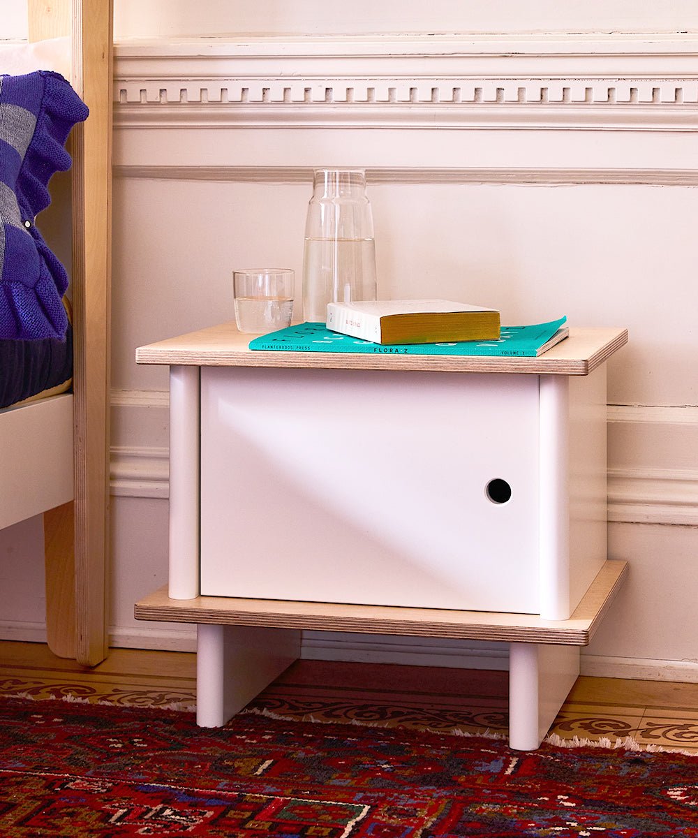 Oeuf ML Night Stand - MOOUI Barcelona