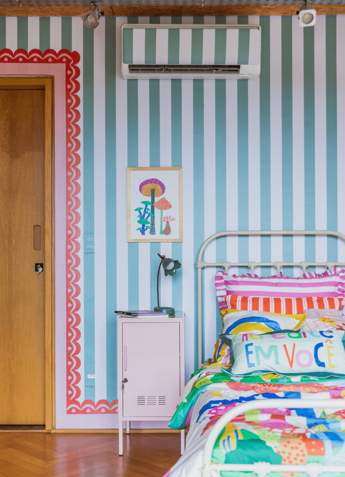 Wallpaper - Wide Meadow Stripes - MOOUI BRASIL SL