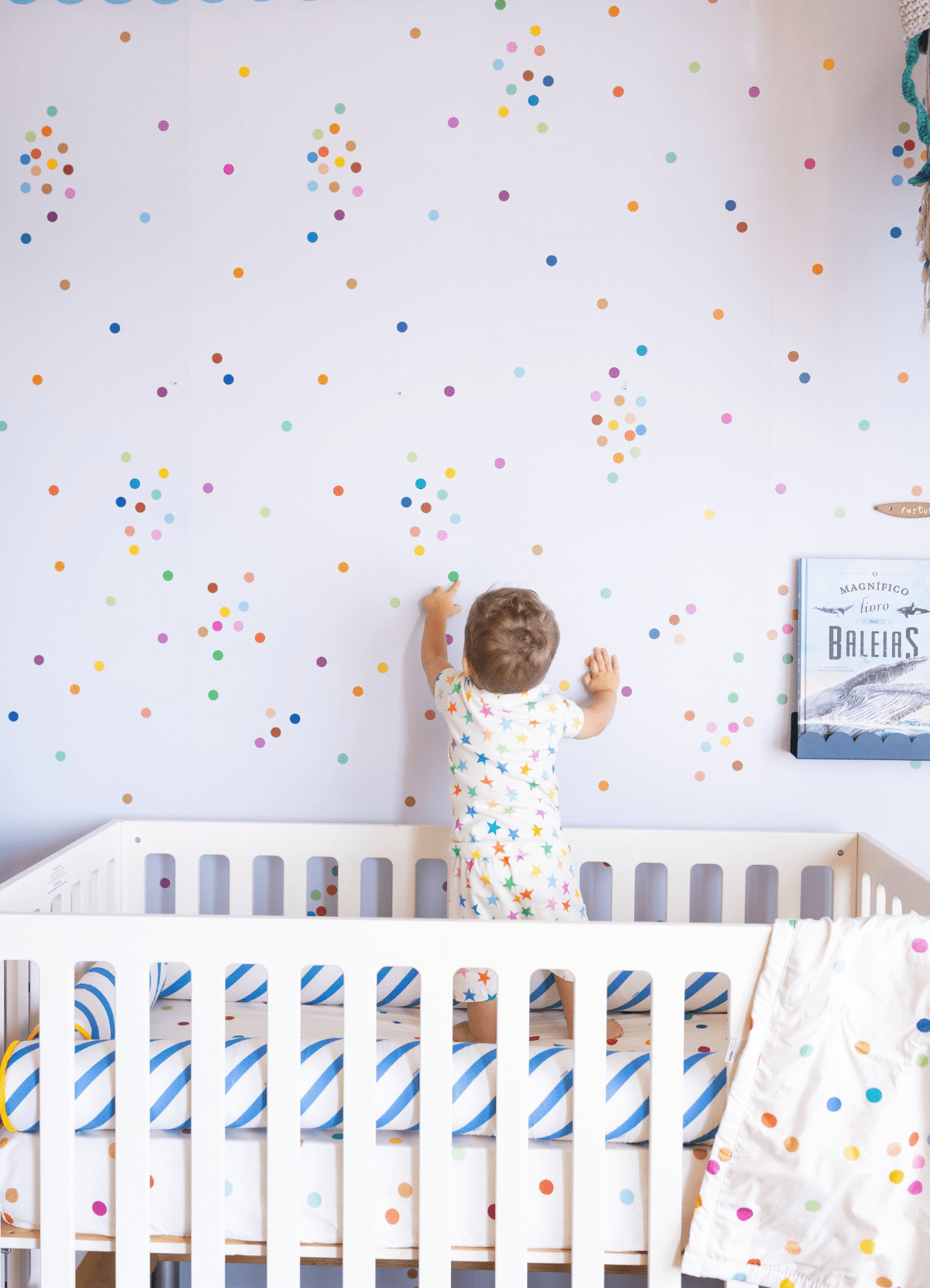 Dots Wallpapers - MOOUI Barcelona