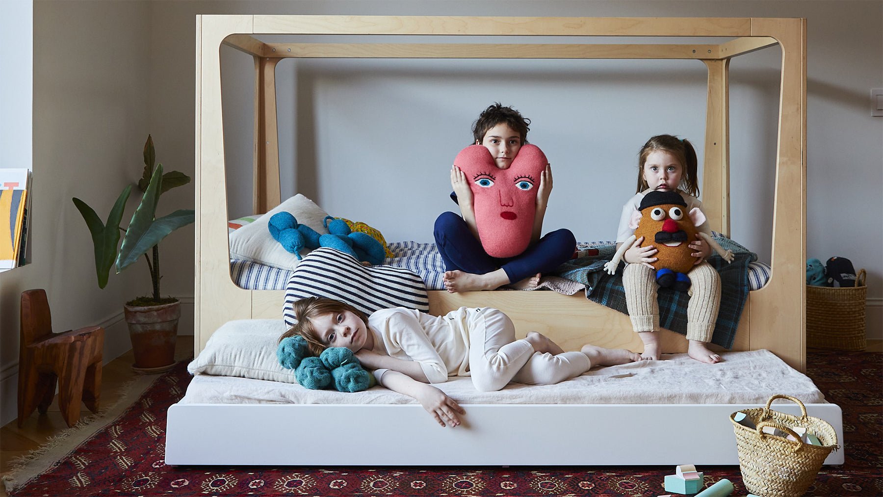Oeuf Perch Nest Bed - MOOUI Barcelona