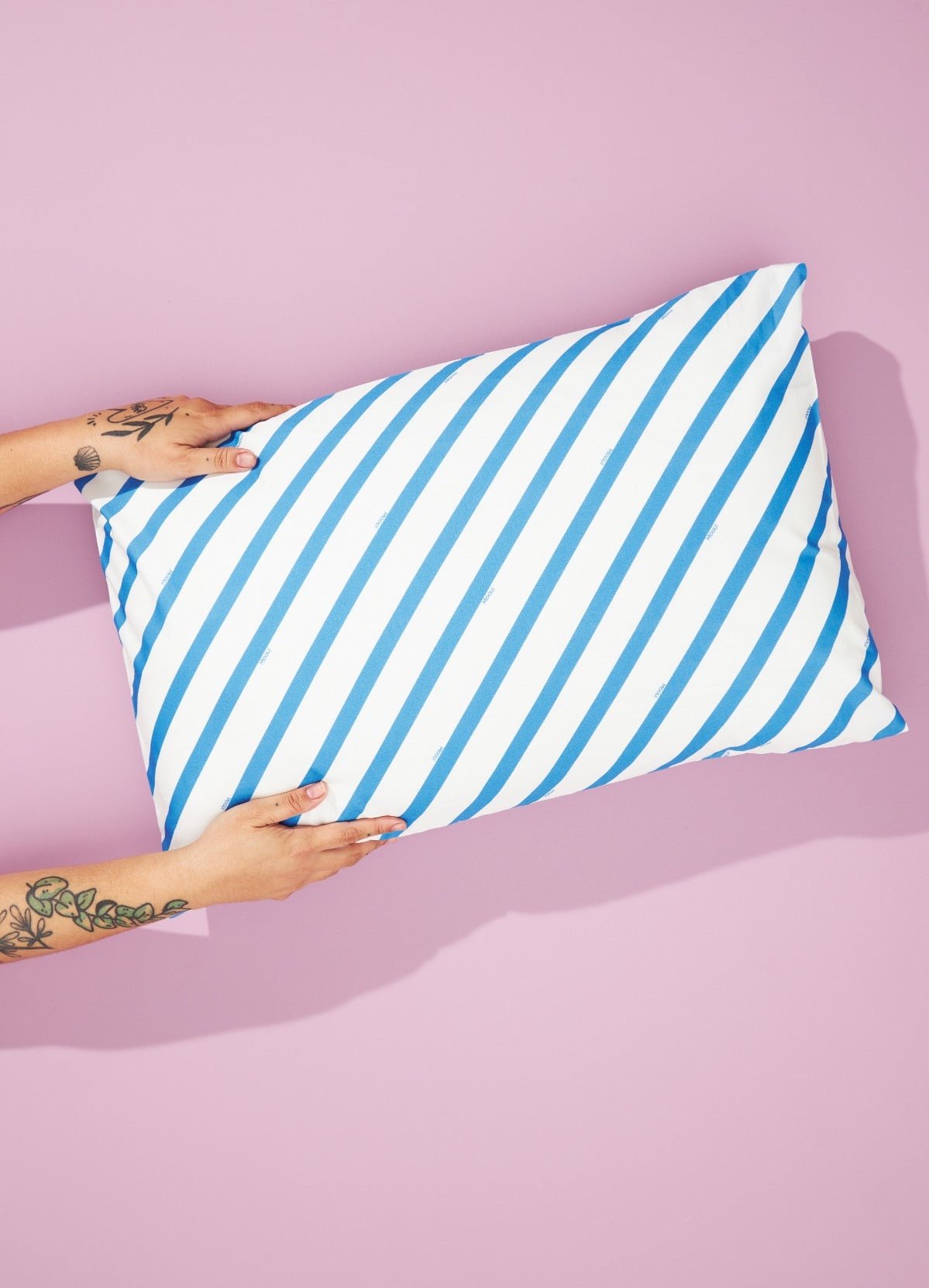 Pillowcase - Indigo Stripes - MOOUI Barcelona