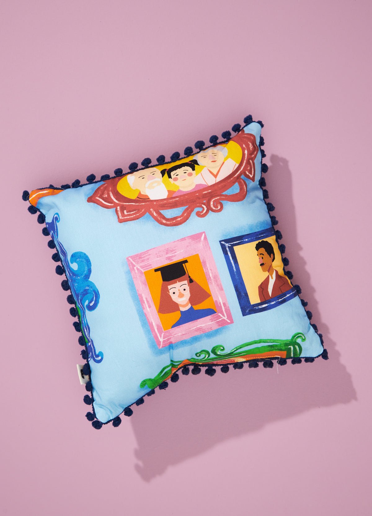 Pompom Cushion - MOOUI Barcelona