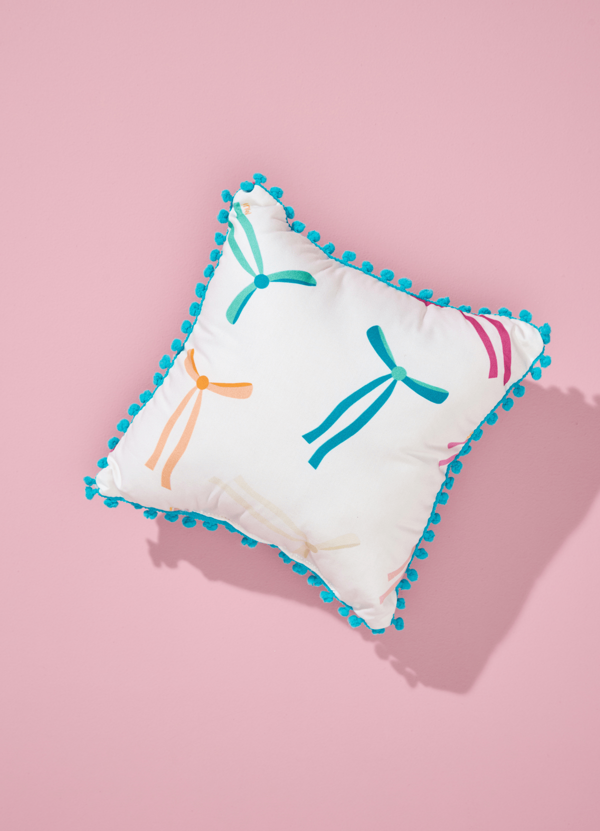 Pompom Cushion - Little Bows - MOOUI Barcelona