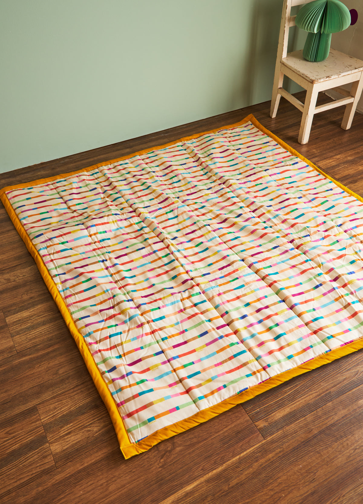 Angola Moneda Coloring Pencils Padded Play Mat | MOOUI – MOOUI Barcelona