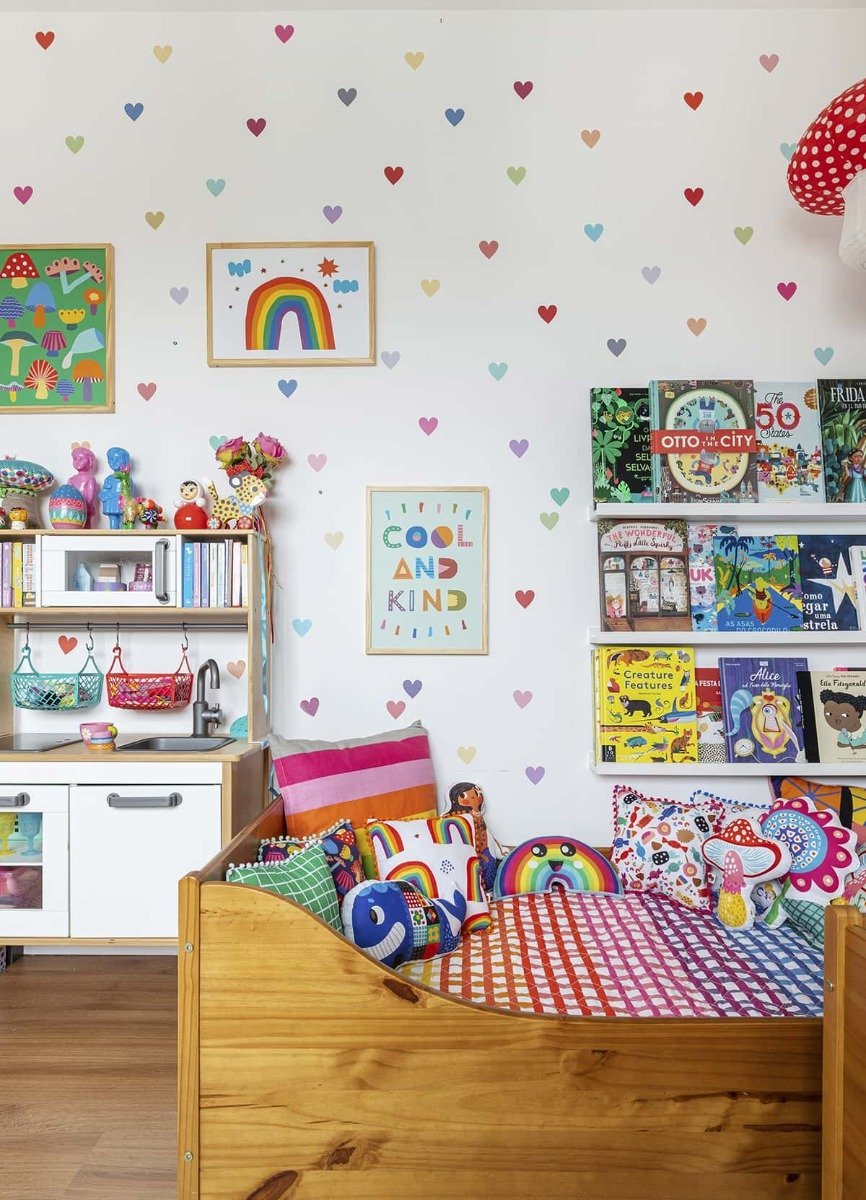 Wall Sticker - Colorful Hearts - MOOUI Barcelona