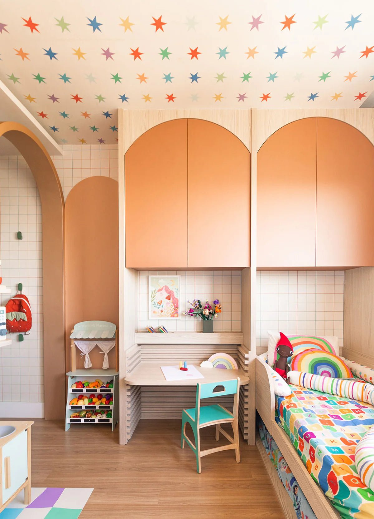 Wallpaper - Colored Star - MOOUI Barcelona