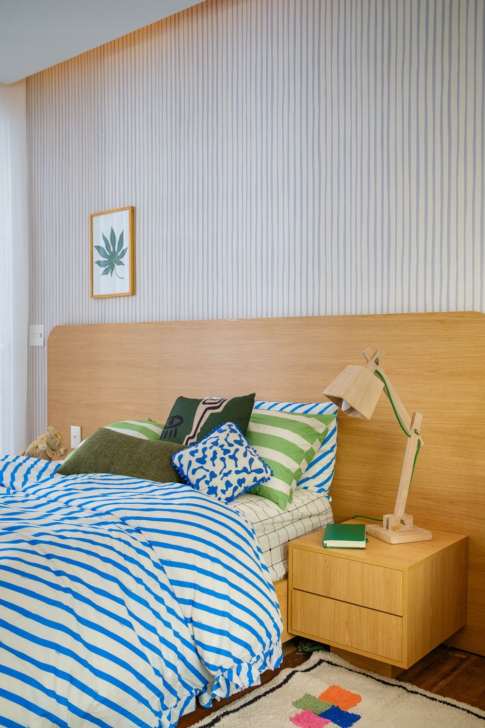 Wallpaper - Gray Stripes - MOOUI Barcelona