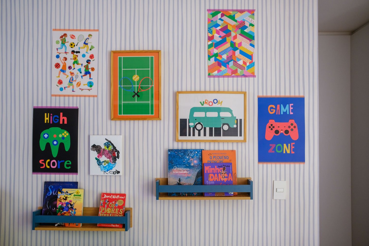 Wallpaper - Gray Stripes - MOOUI Barcelona