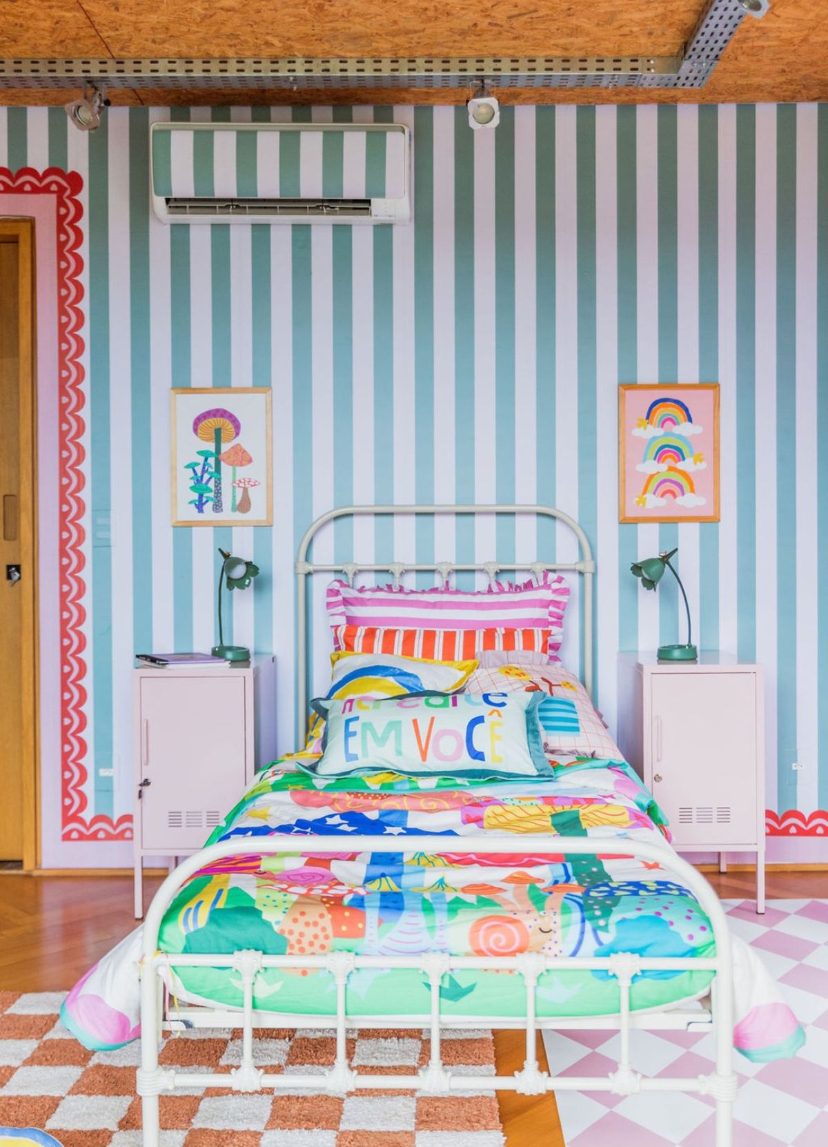 Wallpaper - Wide Meadow Stripes - MOOUI BRASIL SL
